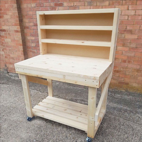 Main workbench Zenia shelf 1